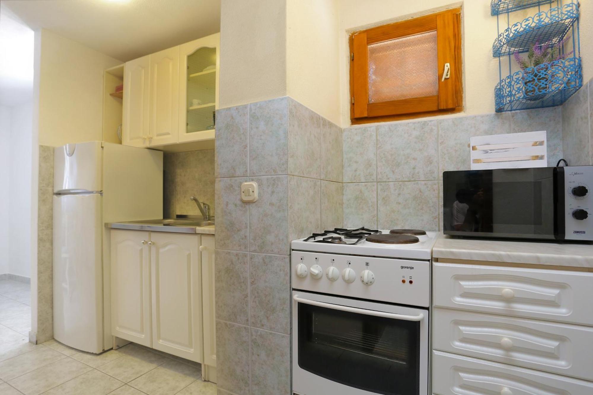 Holiday House With A Parking Space Brela, Makarska - 788 Номер фото